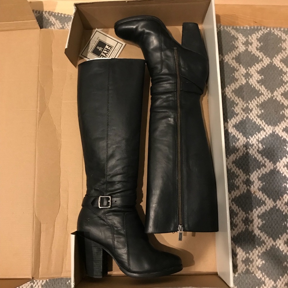 Frye Patty Riding Tall Black Leather Boot Size 5.5 - Picture 3 of 7